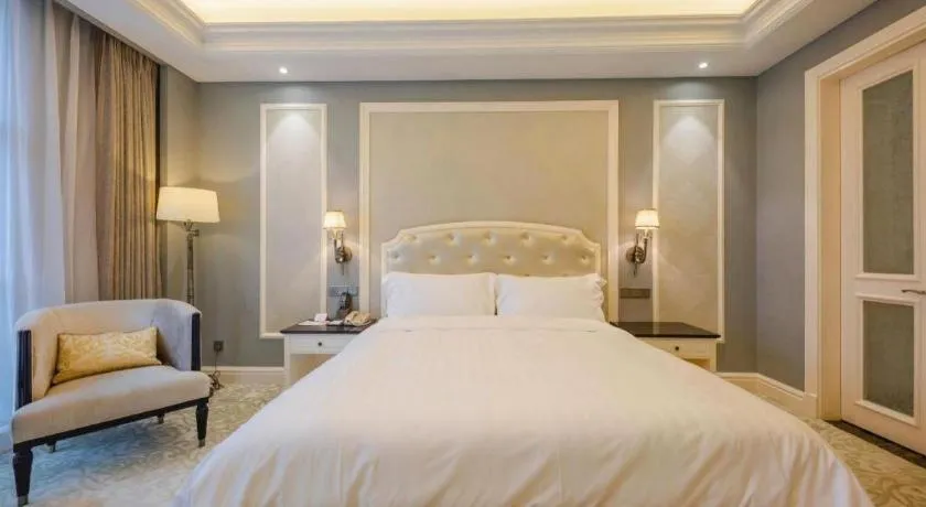 Bed in Yin Run Jin Jiang Castle Hotel