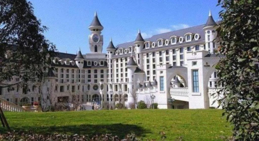 Yin Run Jin Jiang Castle Hotel