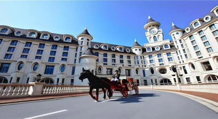Yin Run Jin Jiang Castle Hotel