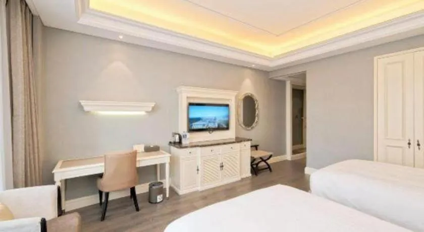 Yin Run Jin Jiang Castle Hotel