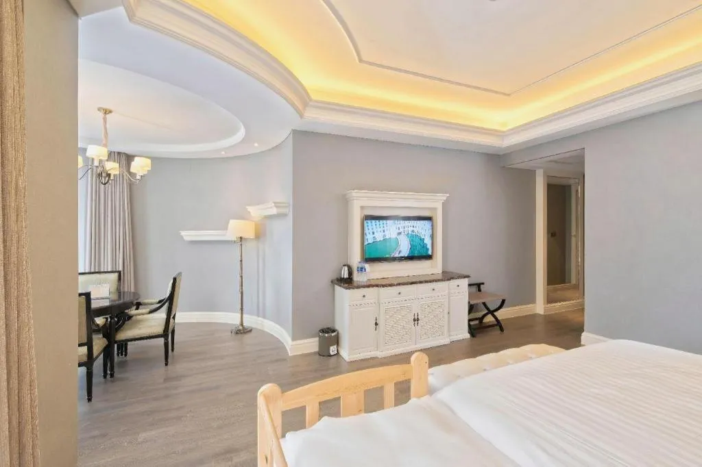 Bed in Yin Run Jin Jiang Castle Hotel