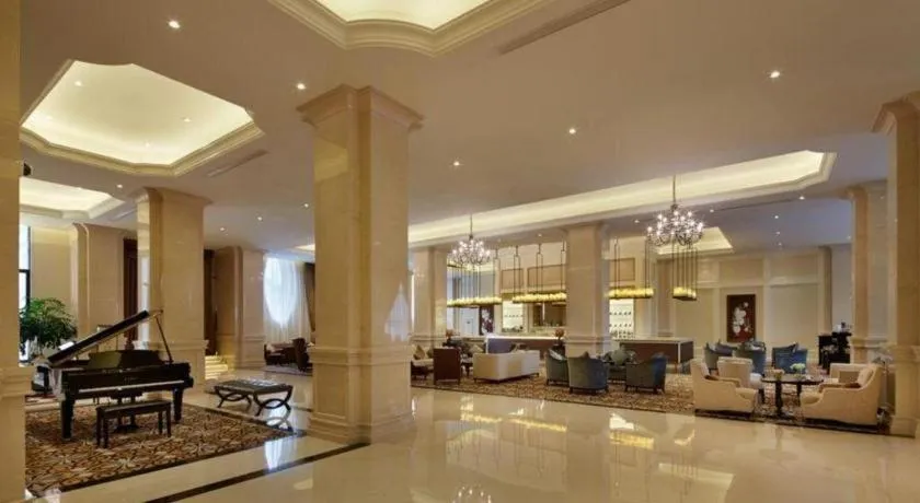 Yin Run Jin Jiang Castle Hotel