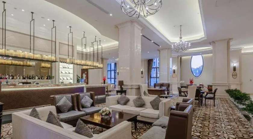 Yin Run Jin Jiang Castle Hotel