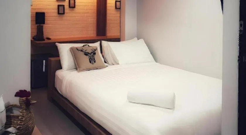 Bed in Journey Hostel Surat