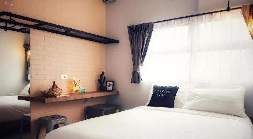 Bed in Journey Hostel Surat