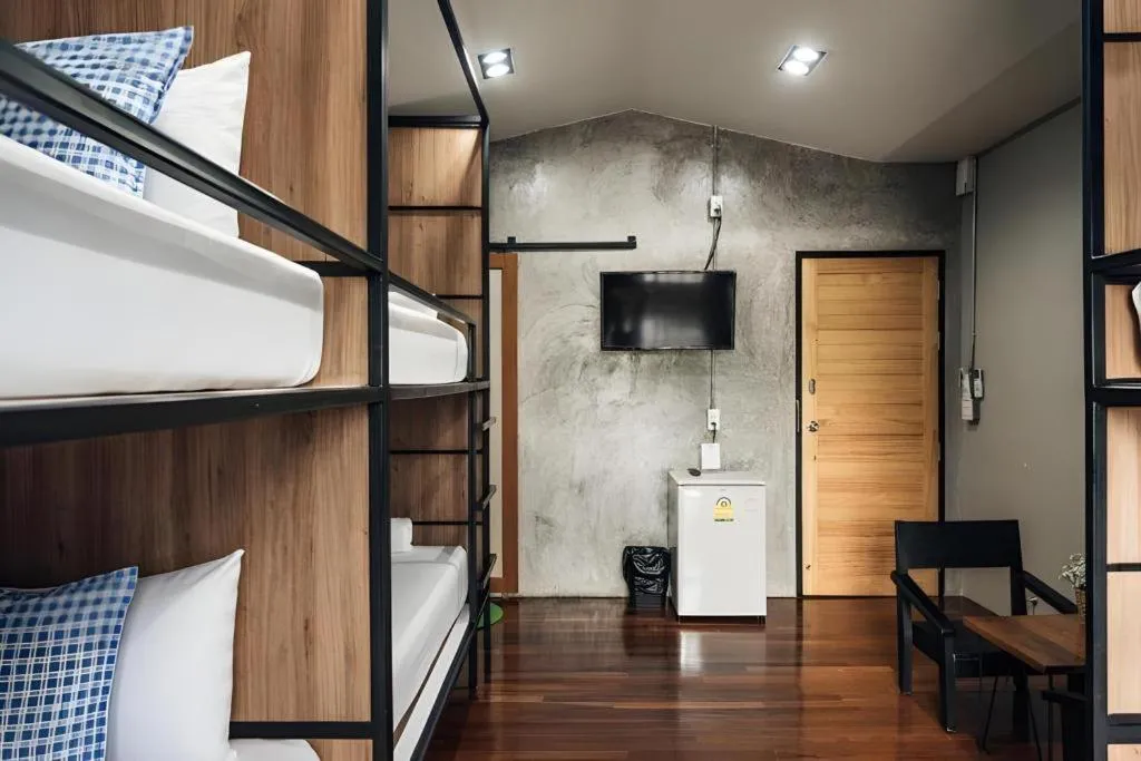 Bed in Journey Hostel Surat