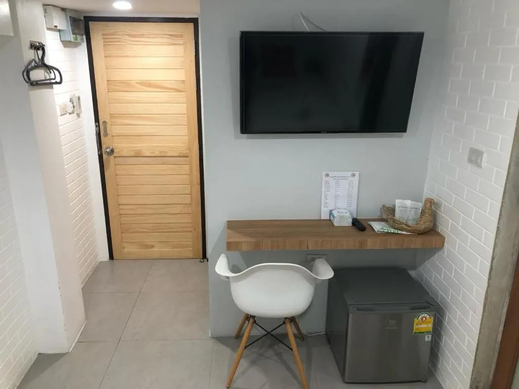 Journey Hostel Surat