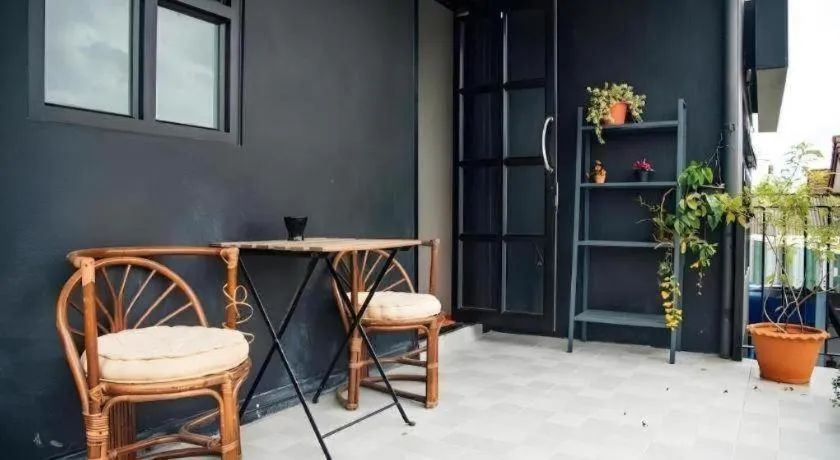 Journey Hostel Surat