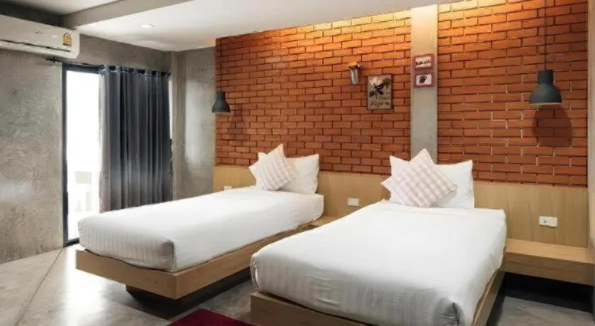 Bed in Journey Hostel Surat