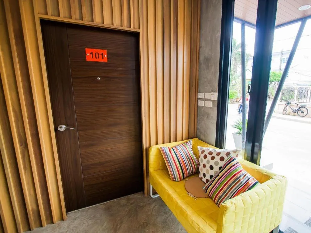 Journey Hostel Surat