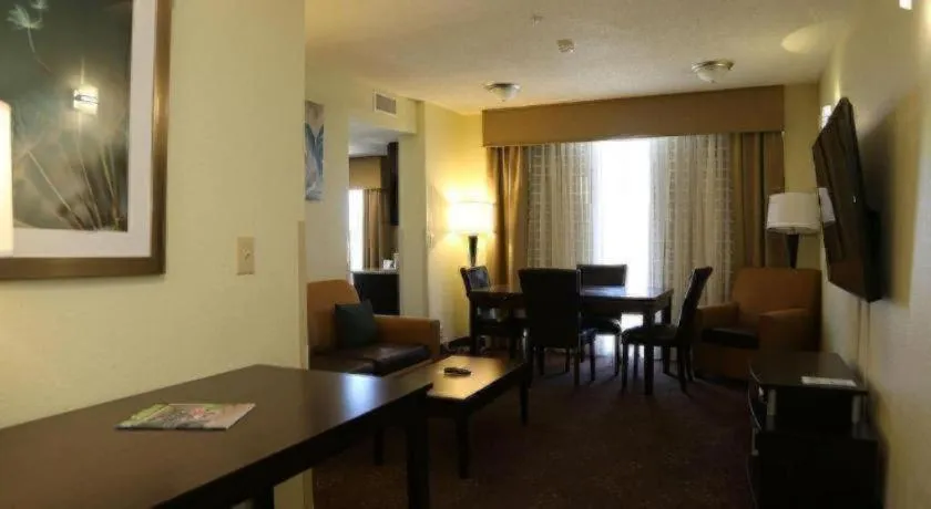 Holiday Inn Express Hotel & Suites Cleveland - Ms By IHG