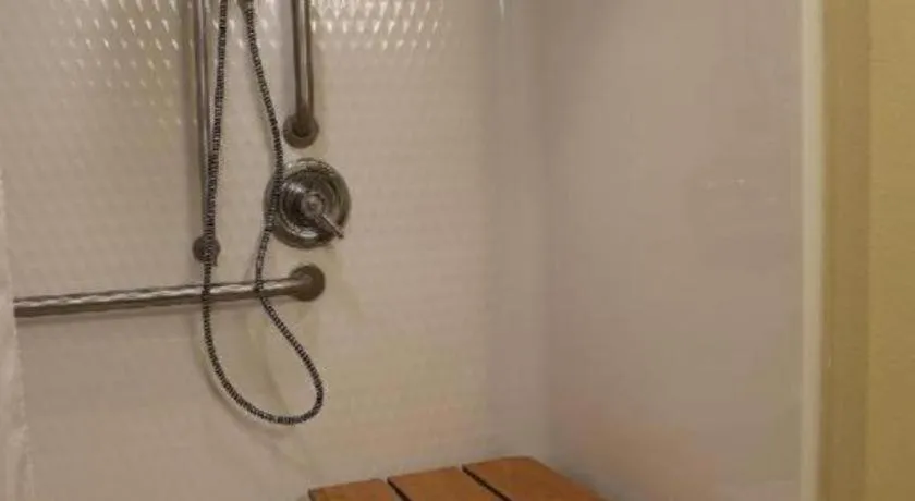 Holiday Inn Express Hotel & Suites Cleveland - Ms By IHG