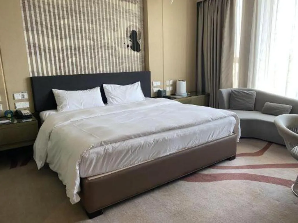 Bed in Urumqi Tianyuan Hotel