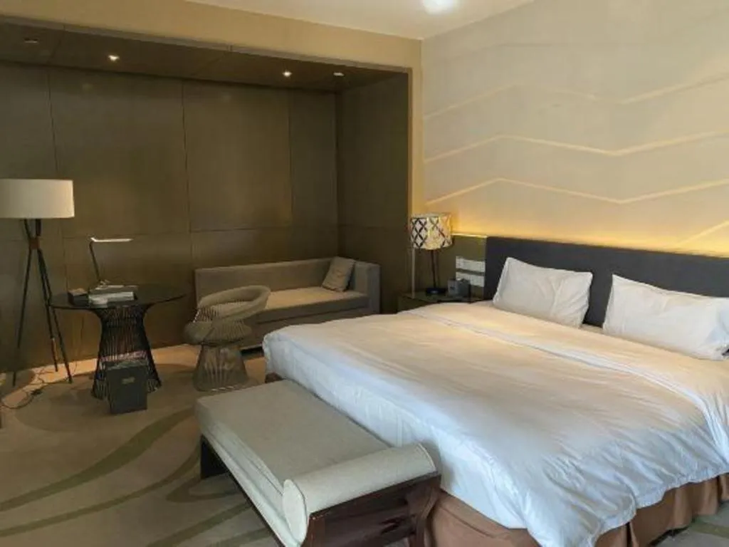 Bed in Urumqi Tianyuan Hotel