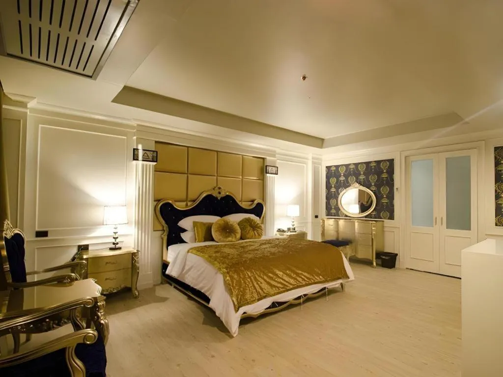 Bed in Alvarez Hotel