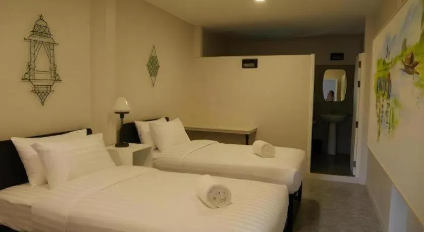 Bed in Silp-Pa Phra Nakhon Si Ayutthaya Hotel