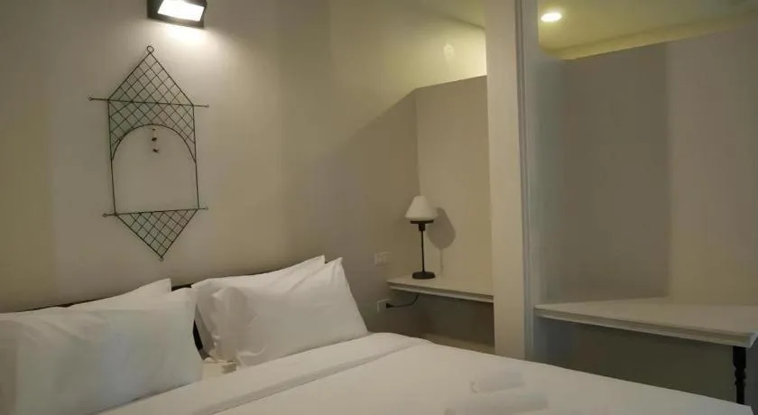 Bed in Silp-Pa Phra Nakhon Si Ayutthaya Hotel