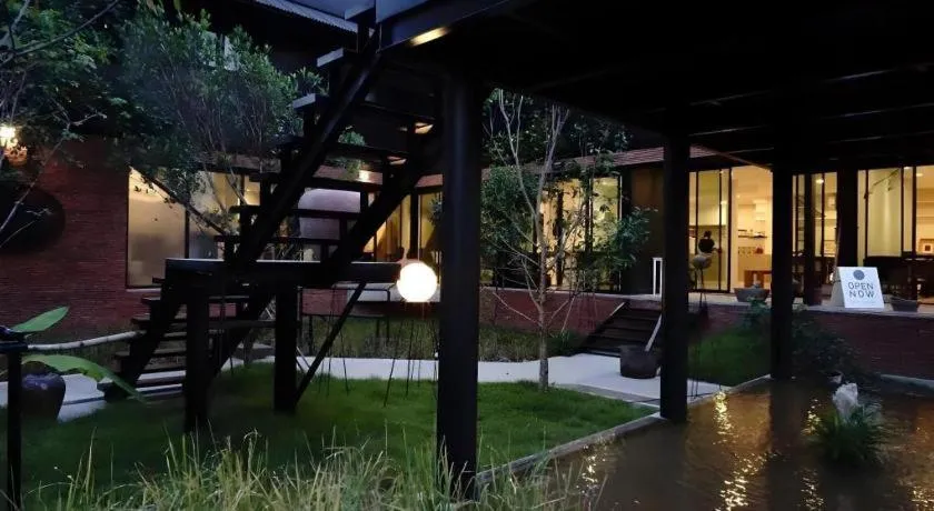 Silp-Pa Phra Nakhon Si Ayutthaya Hotel