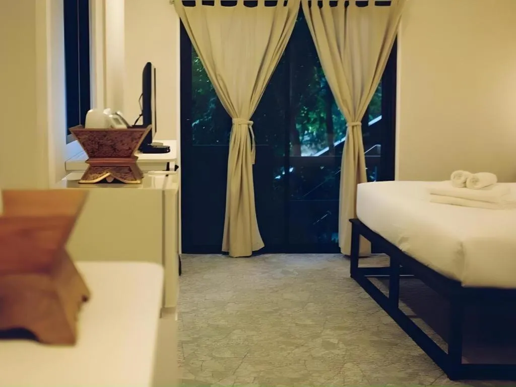 Bed in Silp-Pa Phra Nakhon Si Ayutthaya Hotel