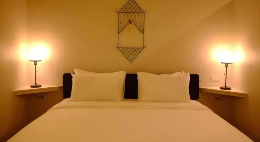 Bed in Silp-Pa Phra Nakhon Si Ayutthaya Hotel