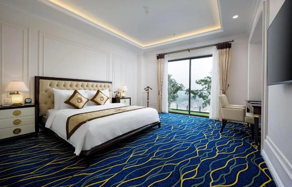 Bed in Phoenix Resort Bac Ninh