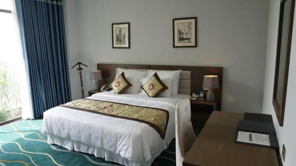 Bed in Phoenix Resort Bac Ninh