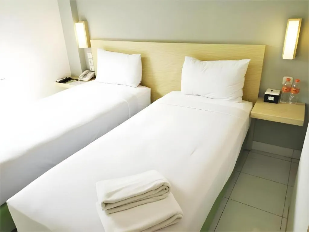 Bed in IXO Bekasi