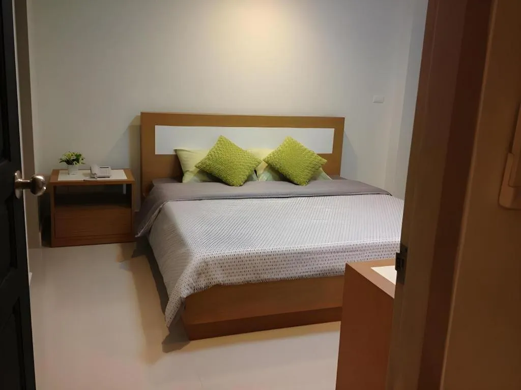 Bed in Ipremium Sukhumvit 81 Hotel