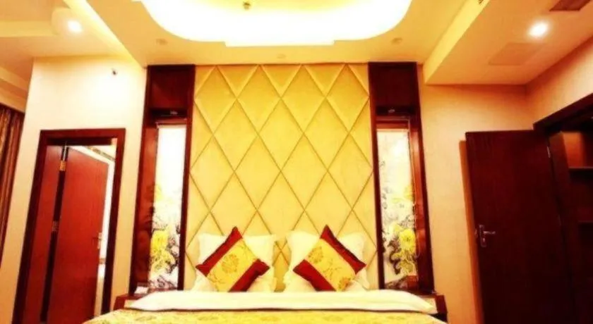Bed in GreenTree Eastern Zigong Huashang International City Huichuan Road Hotel
