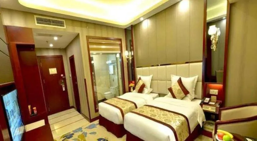 Bed in GreenTree Eastern Zigong Huashang International City Huichuan Road Hotel