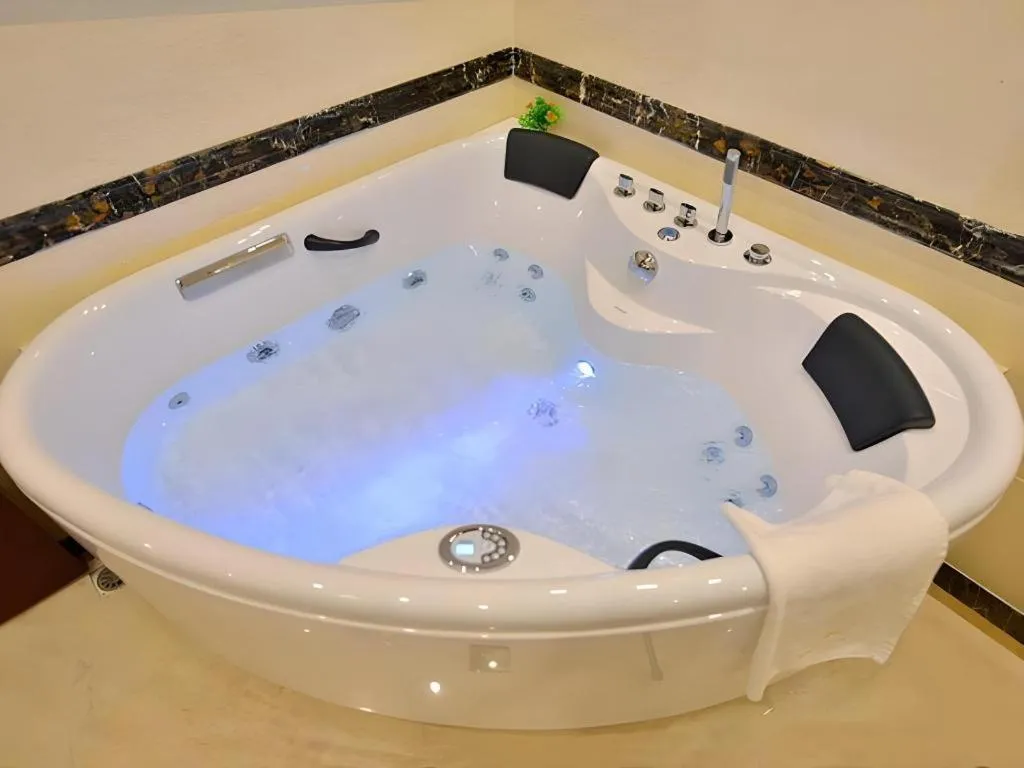 GreenTree Eastern Zigong Huashang International City Huichuan Road Hotel