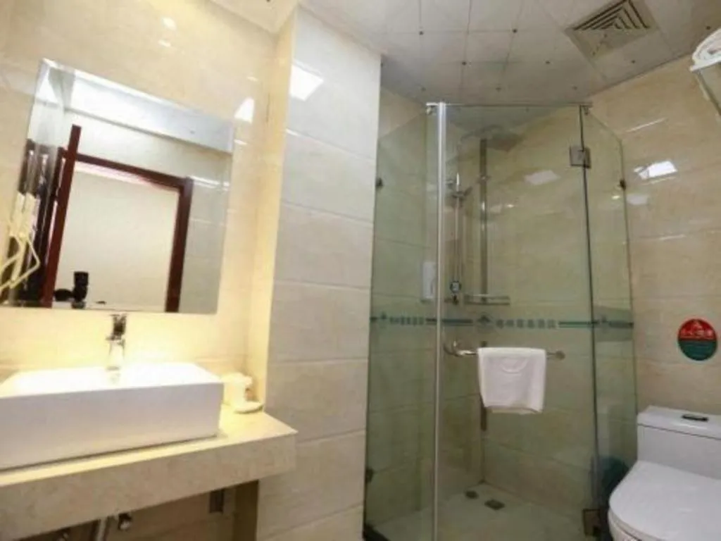 GreenTree Eastern Zigong Huashang International City Huichuan Road Hotel