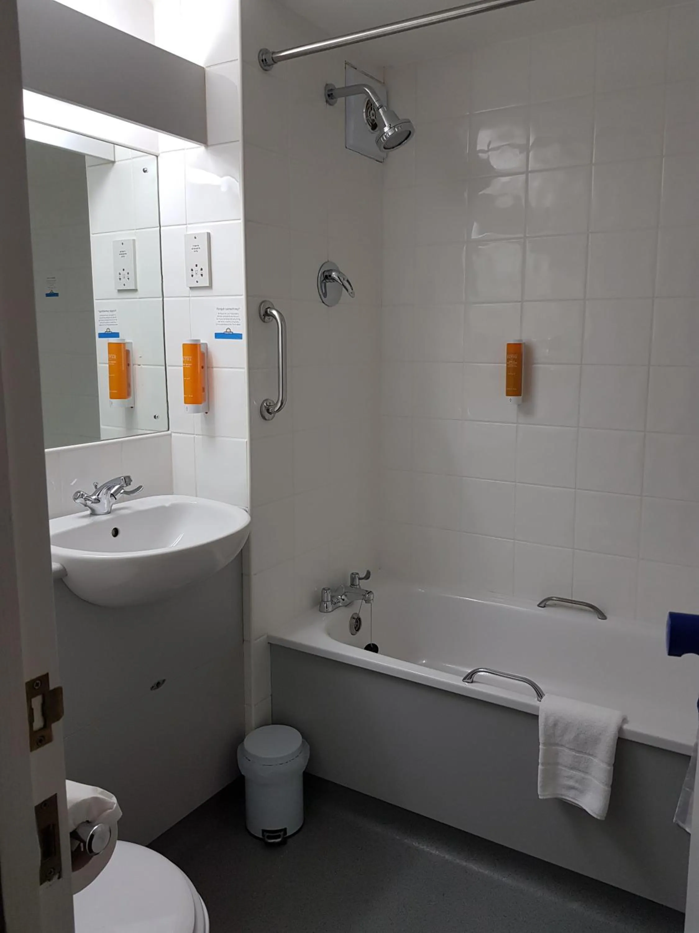Days Inn Hotel Membury