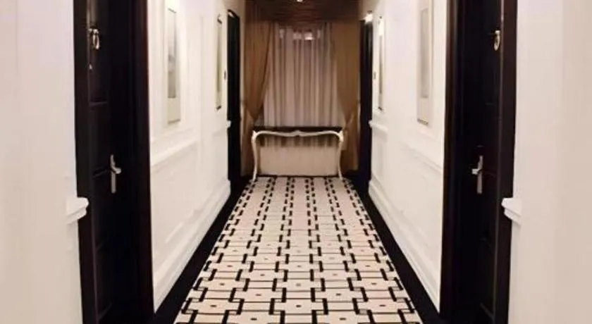 Lafayette Boutique Hotel