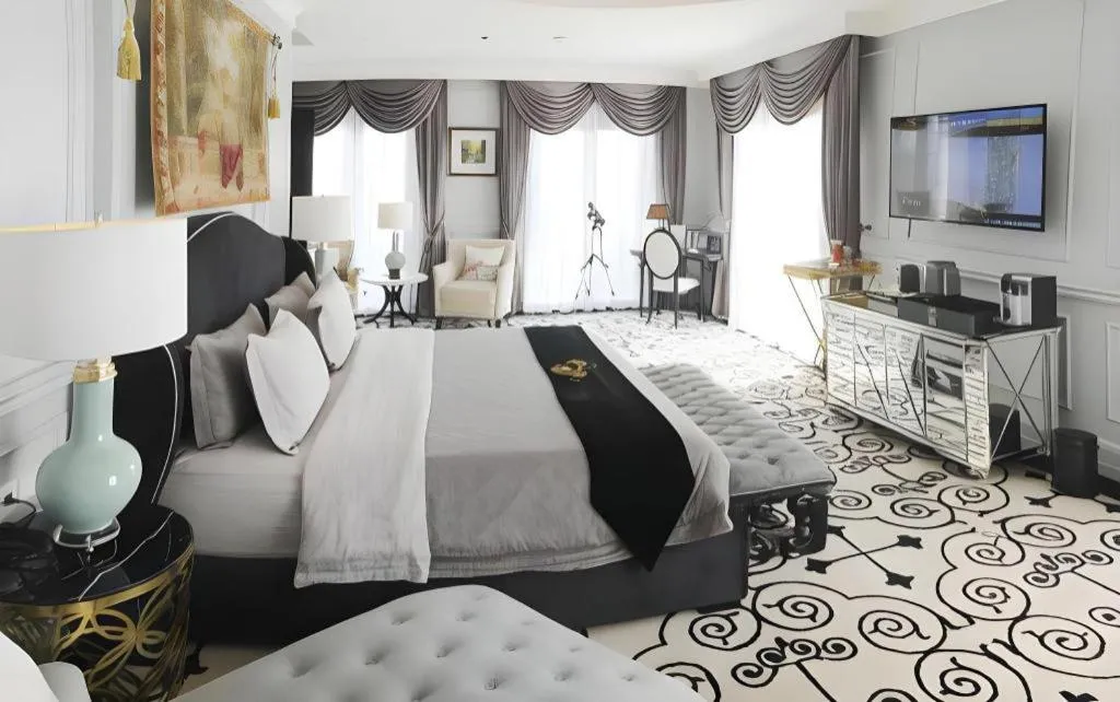 Bed in Lafayette Boutique Hotel