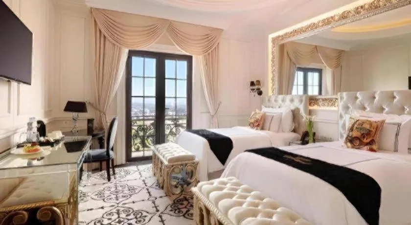 Bed in Lafayette Boutique Hotel