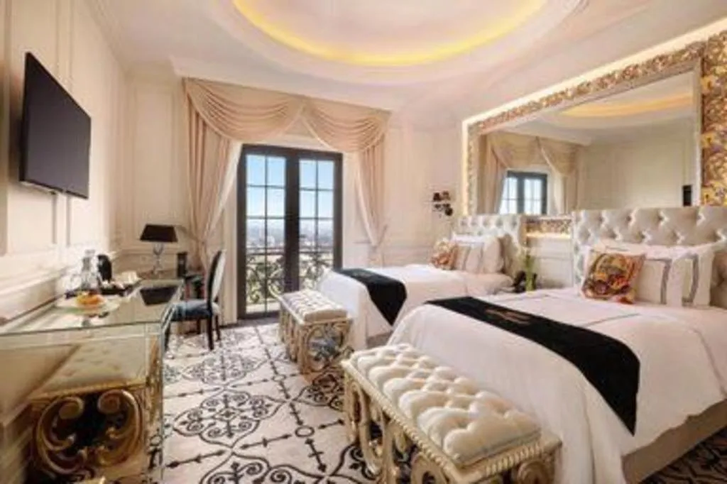 Bed in Lafayette Boutique Hotel