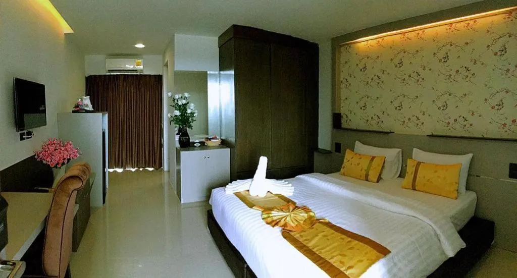 Bed in The Convenience Hotel