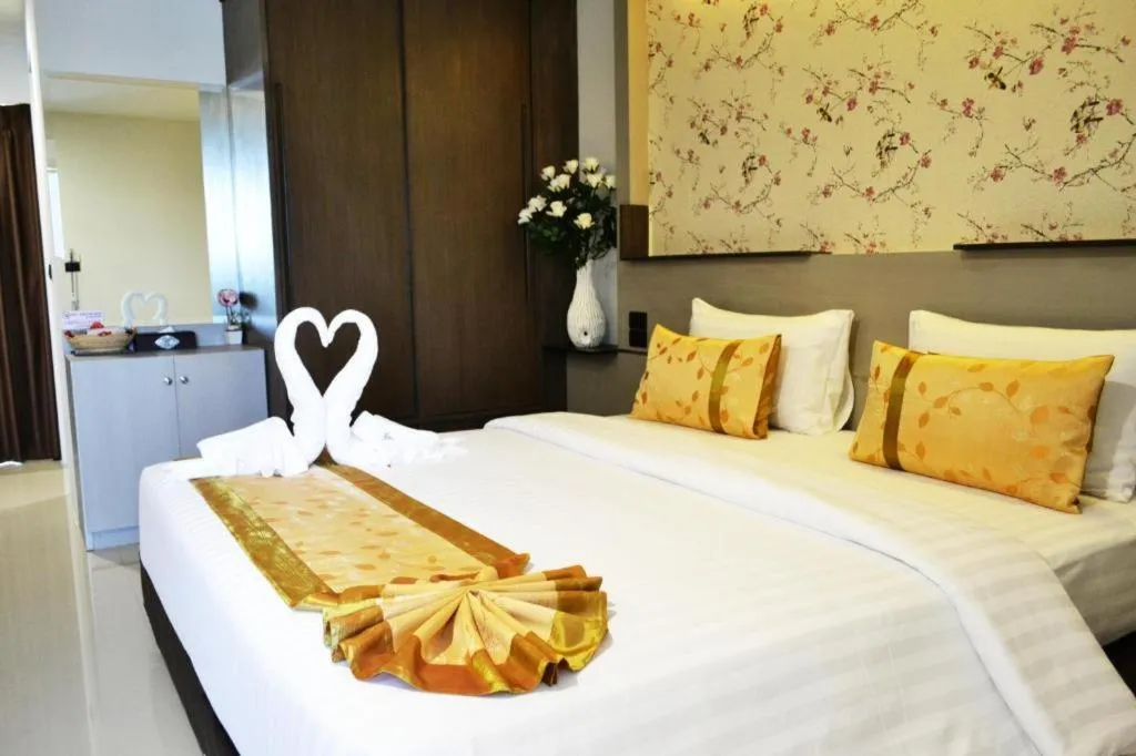 Bed in The Convenience Hotel