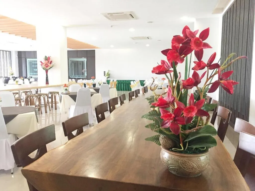 The Convenience Hotel