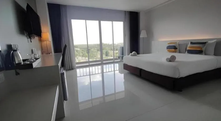 Bed in Chaisaeng Villa