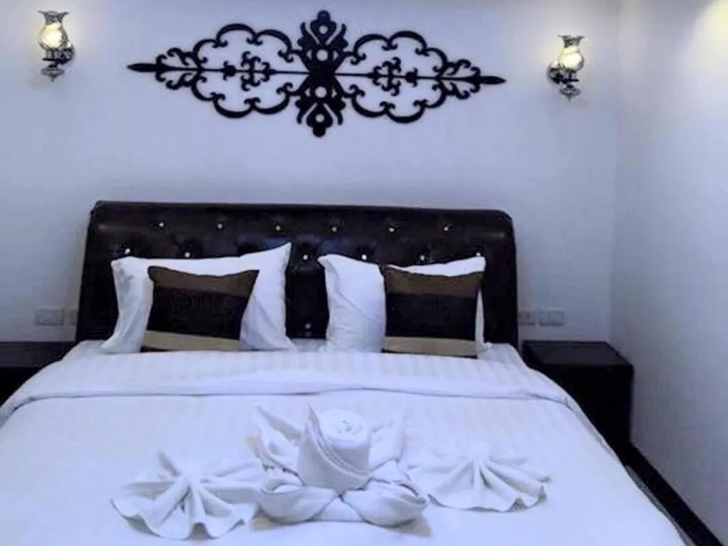Bed in Samranchaykhong Hotel