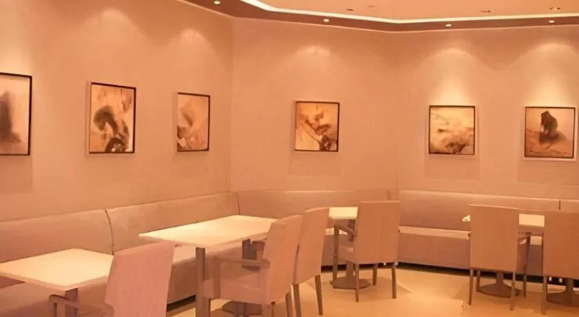 Jinjiang Inn Guangzhou Liwan Caihongqiao Metro Station