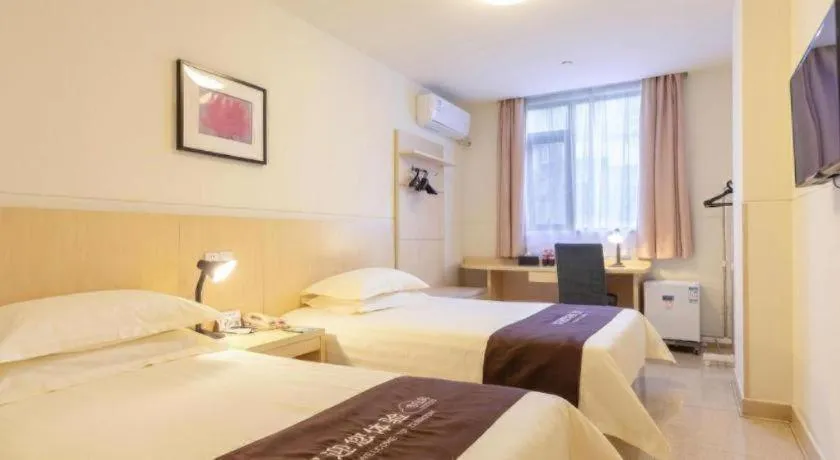 Bed in Jinjiang Inn Guangzhou Liwan Caihongqiao Metro Station