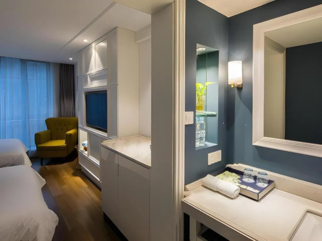 Bed in Shanghai Jinchen Hotel