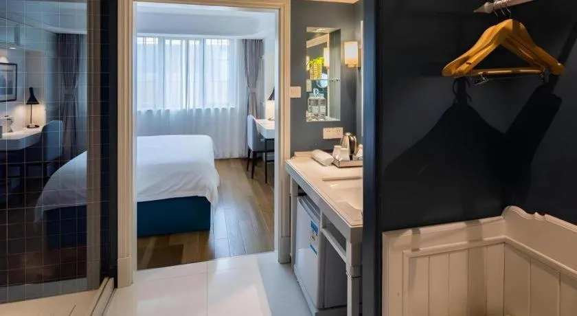 Bed in Shanghai Jinchen Hotel