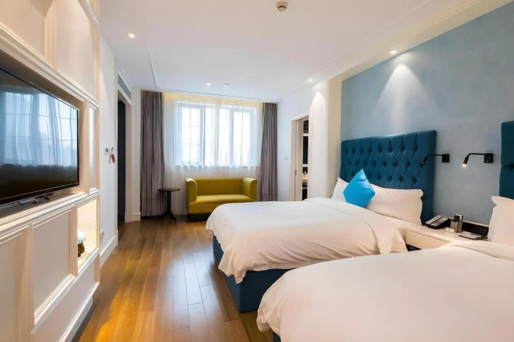 Bed in Shanghai Jinchen Hotel