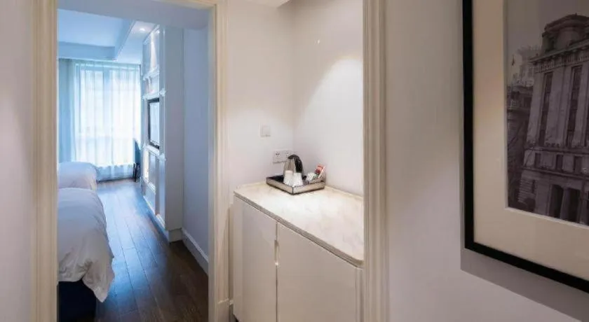 Bed in Shanghai Jinchen Hotel