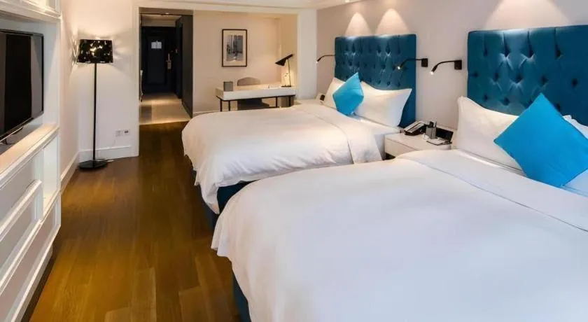 Bed in Shanghai Jinchen Hotel