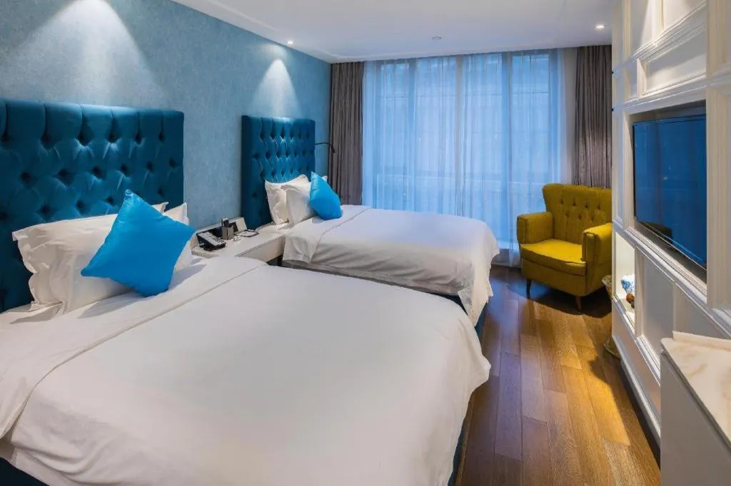 Bed in Shanghai Jinchen Hotel